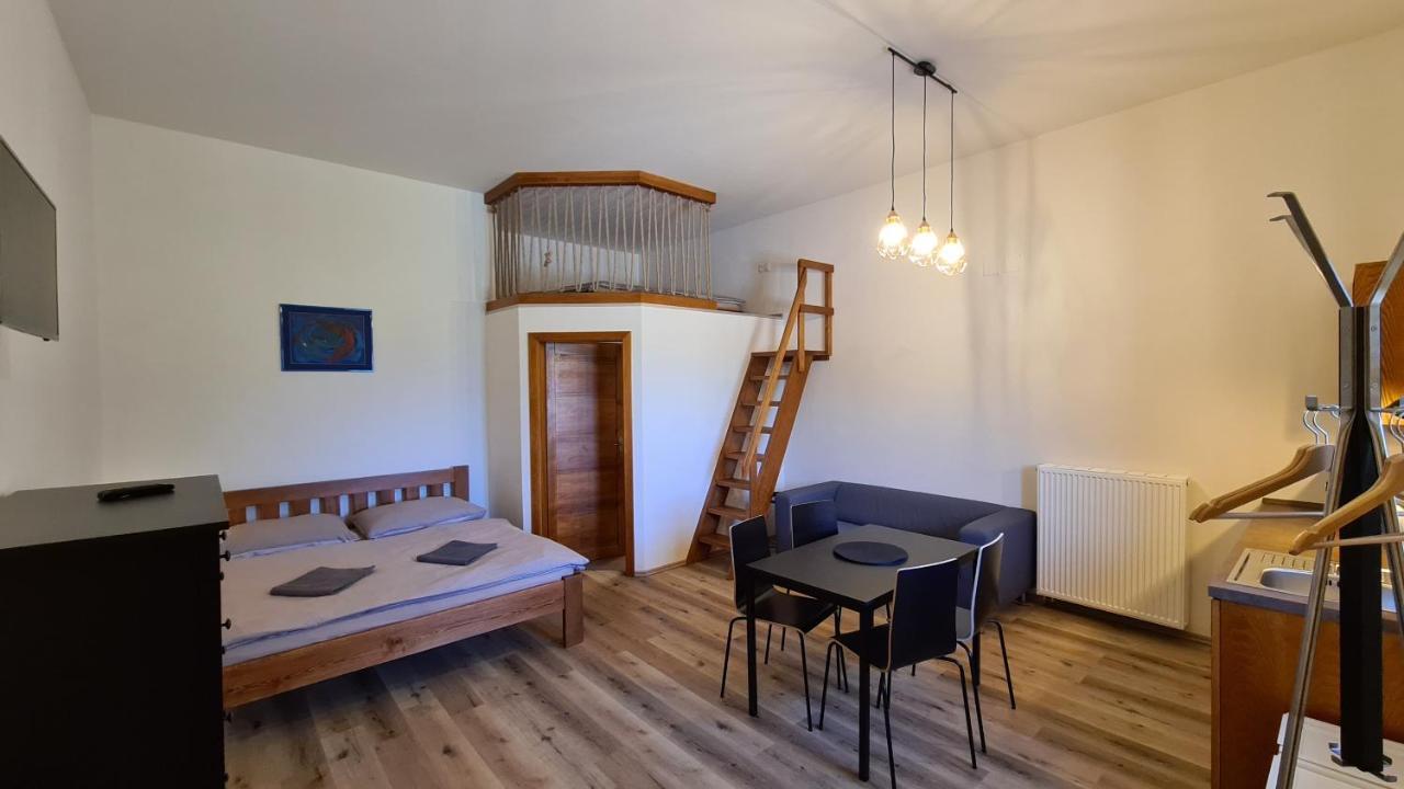 Apartmany Turold Mikulov Exteriör bild