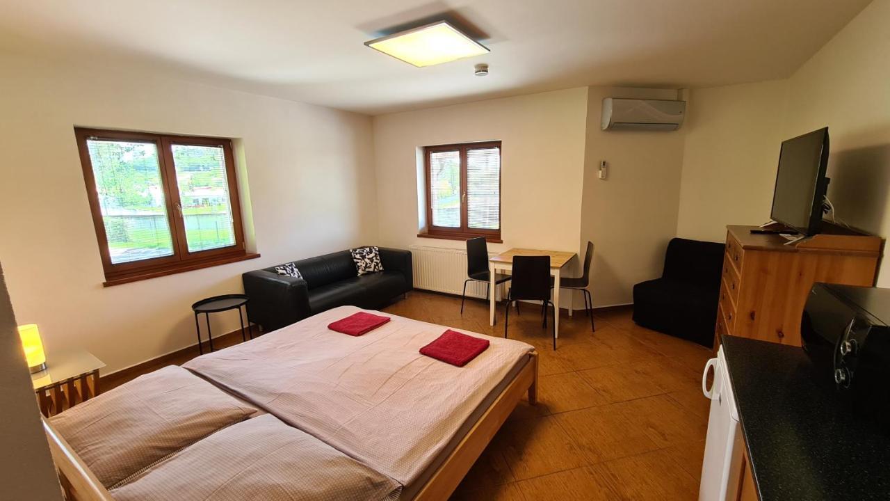 Apartmany Turold Mikulov Exteriör bild