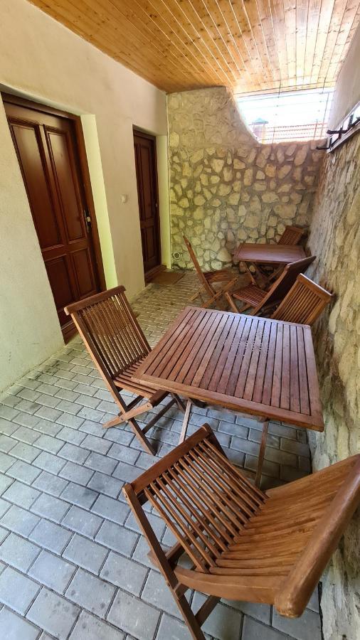 Apartmany Turold Mikulov Exteriör bild