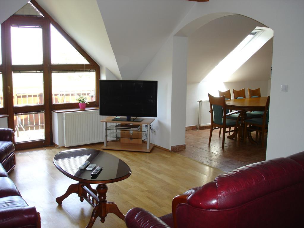 Apartmany Turold Mikulov Exteriör bild