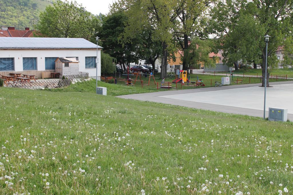Apartmany Turold Mikulov Exteriör bild