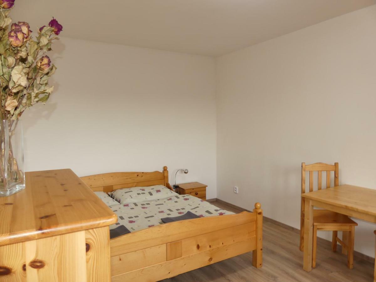 Apartmany Turold Mikulov Exteriör bild