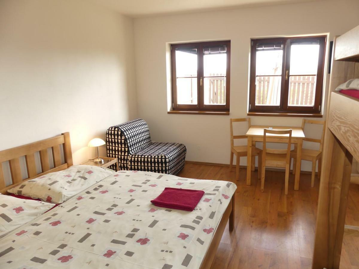 Apartmany Turold Mikulov Exteriör bild
