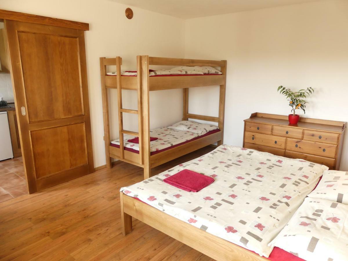 Apartmany Turold Mikulov Exteriör bild